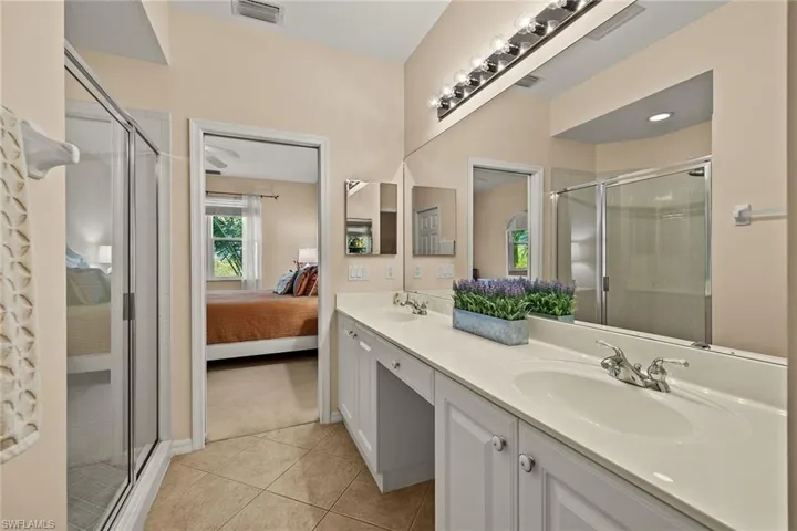 4655  Hawks Nest  WAY, Naples, FL 34114