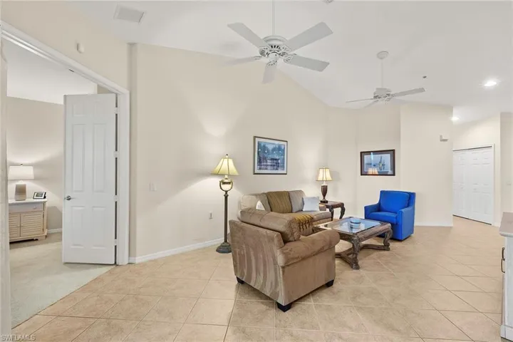 4655  Hawks Nest  WAY, Naples, FL 34114