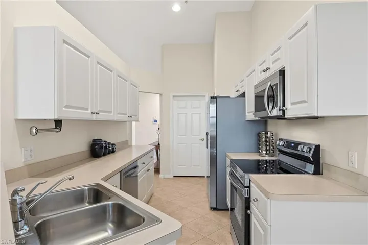 4655  Hawks Nest  WAY, Naples, FL 34114