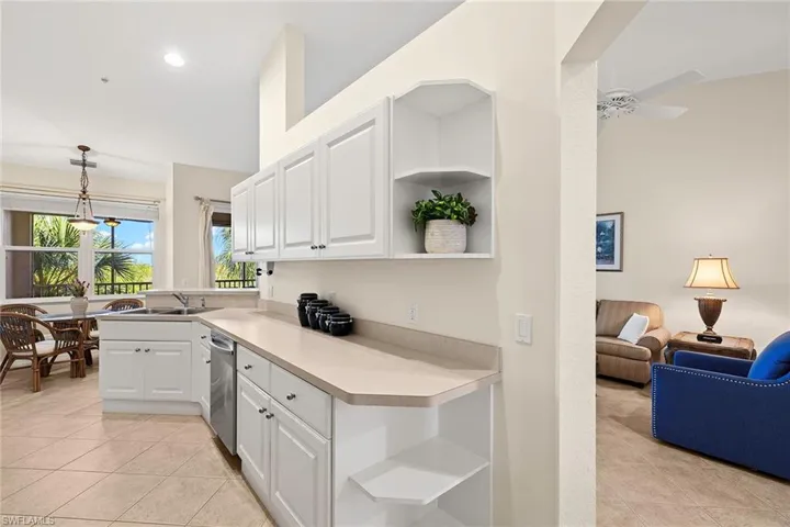 4655  Hawks Nest  WAY, Naples, FL 34114