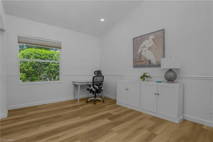 120 Livermore Ln, Naples, Florida 34119