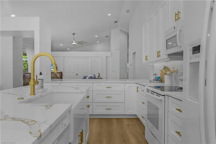 120 Livermore Ln, Naples, Florida 34119