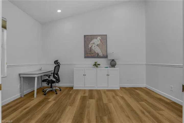 120 Livermore Ln, Naples, Florida 34119