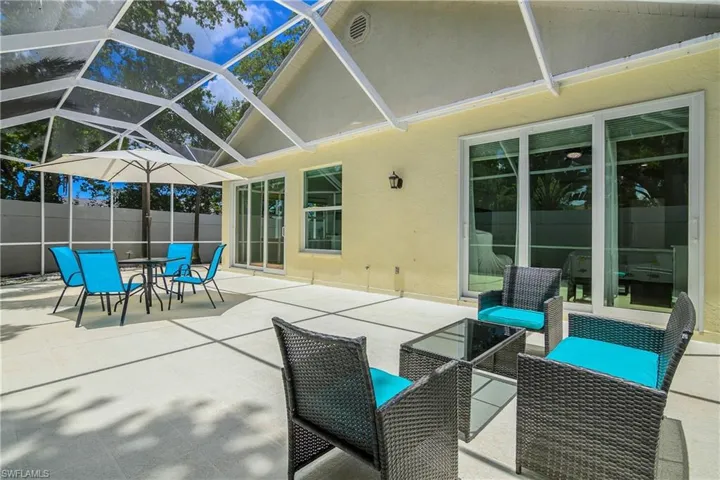 120 Livermore Ln, Naples, Florida 34119