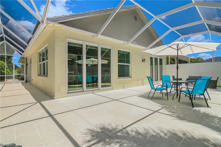 120 Livermore Ln, Naples, Florida 34119