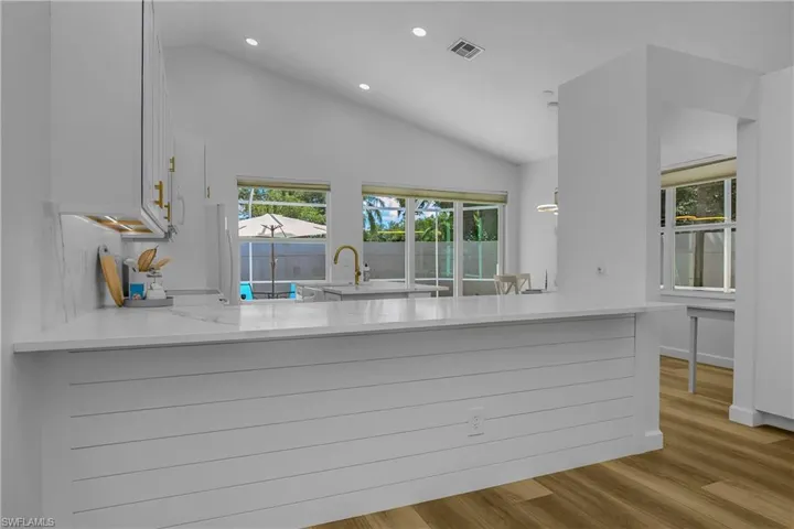120 Livermore Ln, Naples, Florida 34119