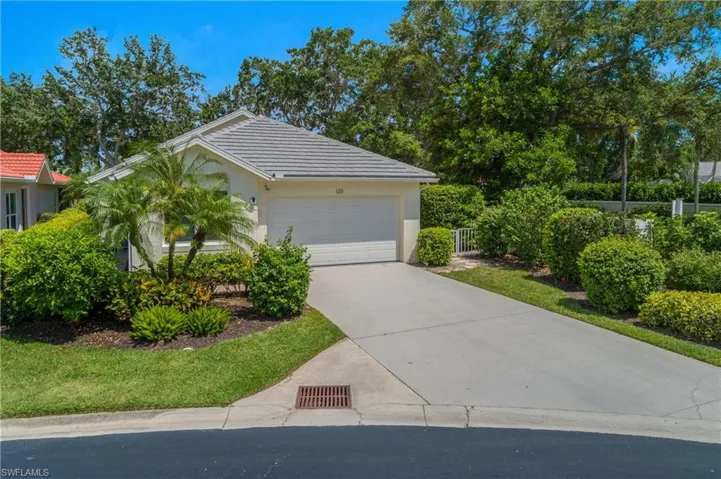 120 Livermore Ln, Naples, Florida 34119