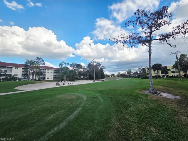 1086  Forest Lakes  DR, Naples, FL 34105