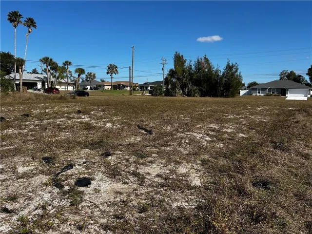 1106 SW 4th  LN, Cape Coral, FL 33991