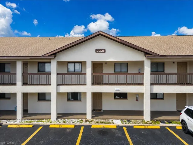 2221 E 5th St 21, Lehigh Acres, Florida 33936