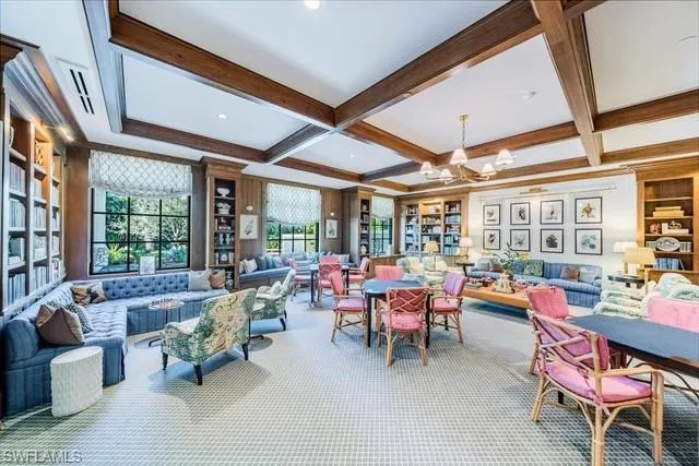105 Clubhouse Ln 389, Naples, Florida 34105