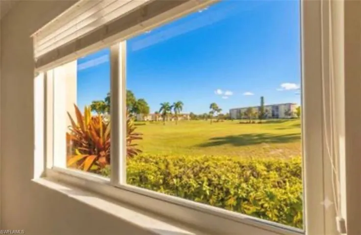 41 High Point Cir S 105, Naples, Florida 34103