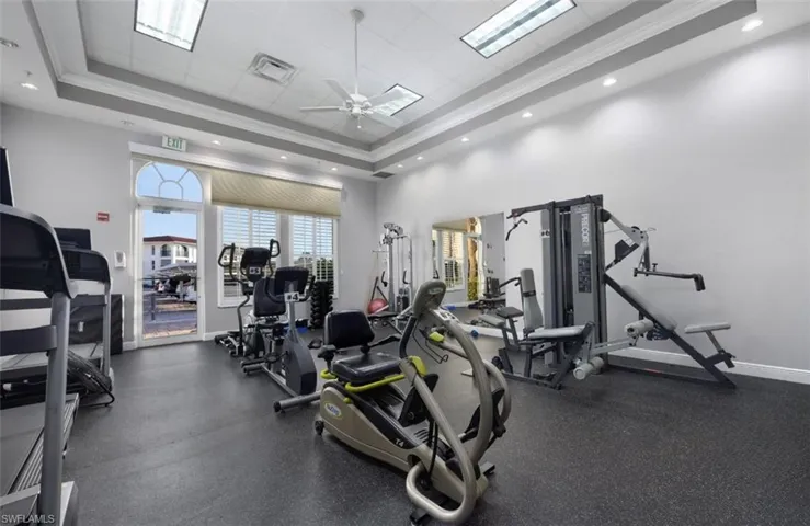41 High Point Cir S 105, Naples, Florida 34103