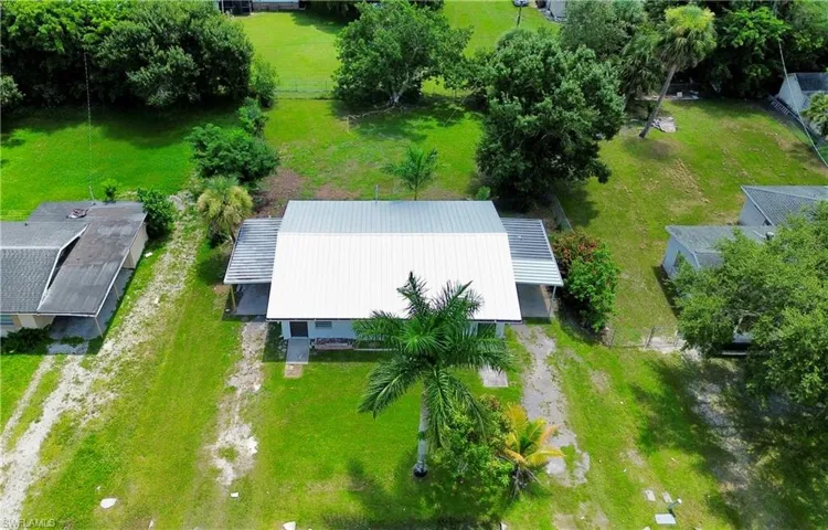 559 Wood Ave, Fort Myers, Florida 33905