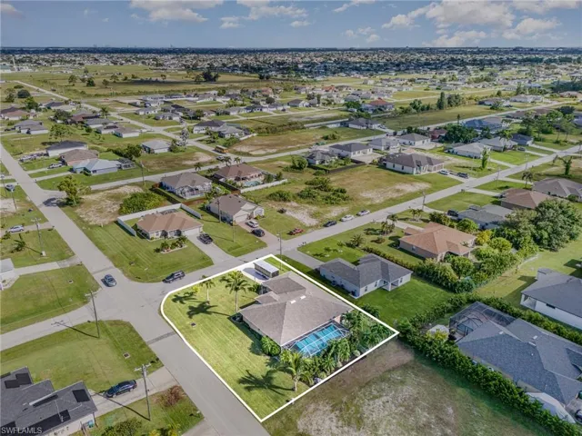 Birds eye view of property