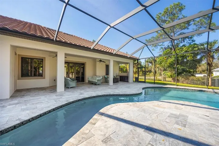 Lazy River Pool with Spa (Salt Water)
