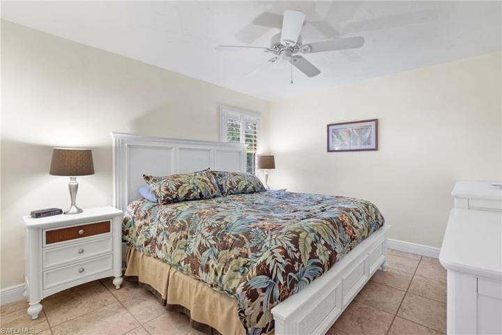 Guest house Primary bedroom