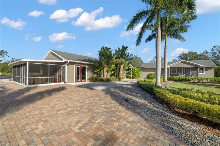 Party house & guest house