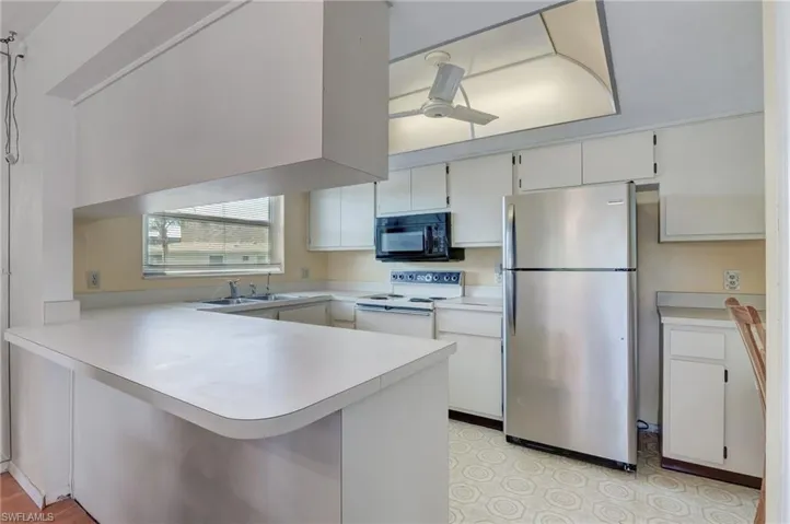 115  Georgetown  BLVD, Naples, FL 34112