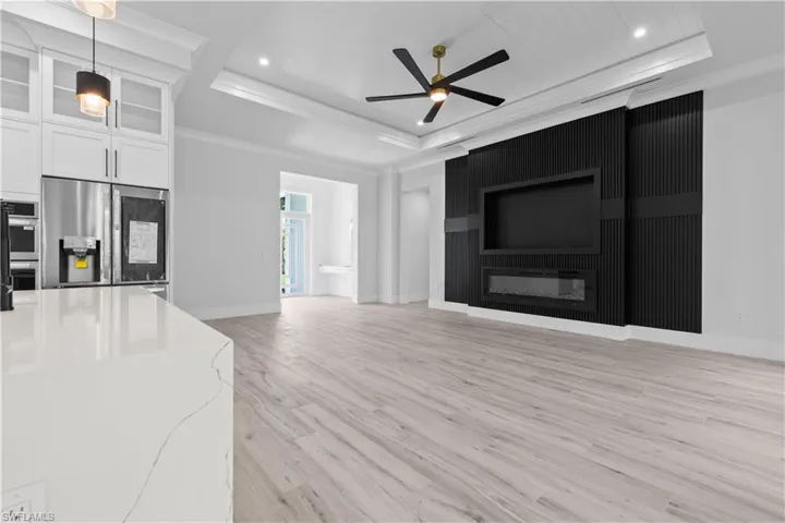 367  10TH ST NE  , Naples, FL 34120