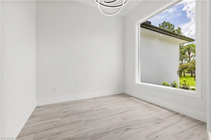 367  10TH ST NE  , Naples, FL 34120