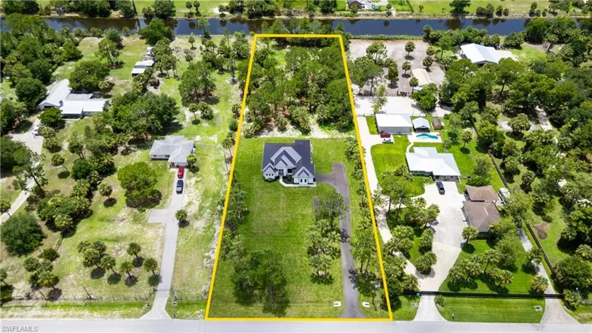 367  10TH ST NE  , Naples, FL 34120