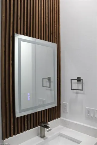 Guest bath anti-fog with led mirror