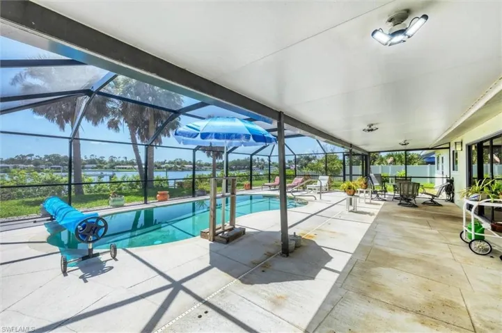Large Screened Lanai