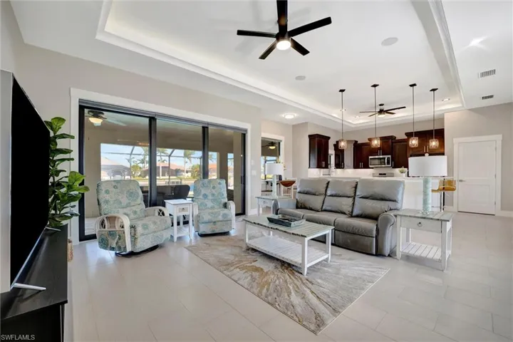 2731 SW 30th  TER, Cape Coral, FL 33914
