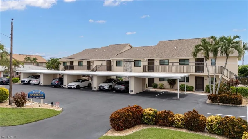511 Se 43rd St 203, Cape Coral, Florida 33904