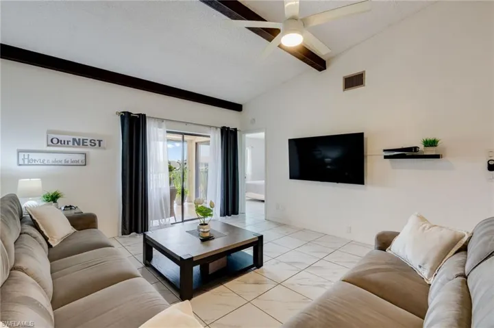 511 Se 43rd St 203, Cape Coral, Florida 33904