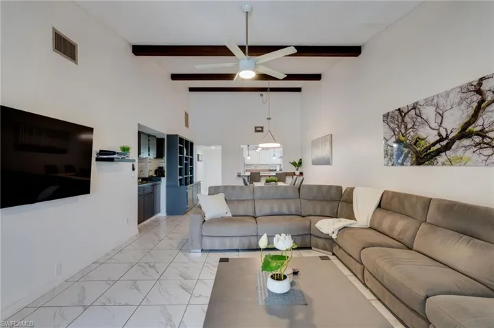 511 Se 43rd St 203, Cape Coral, Florida 33904