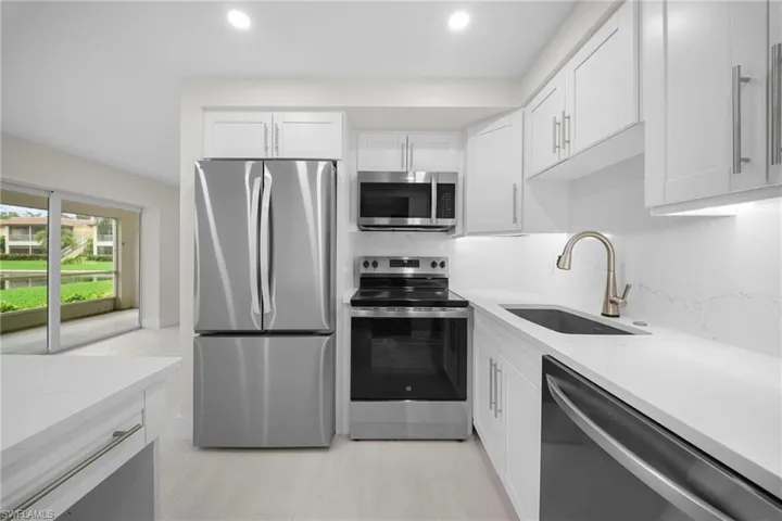 1155 Sandpiper St G1, Naples, Florida 34102