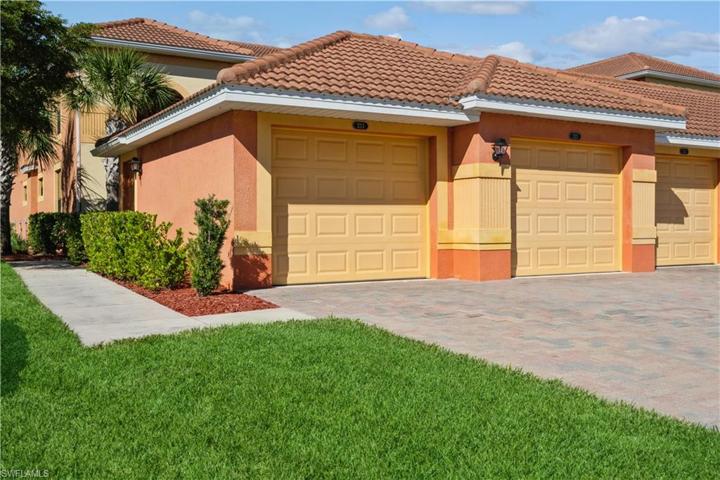 Detached single car garage