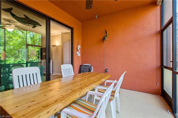Back  screened lanai