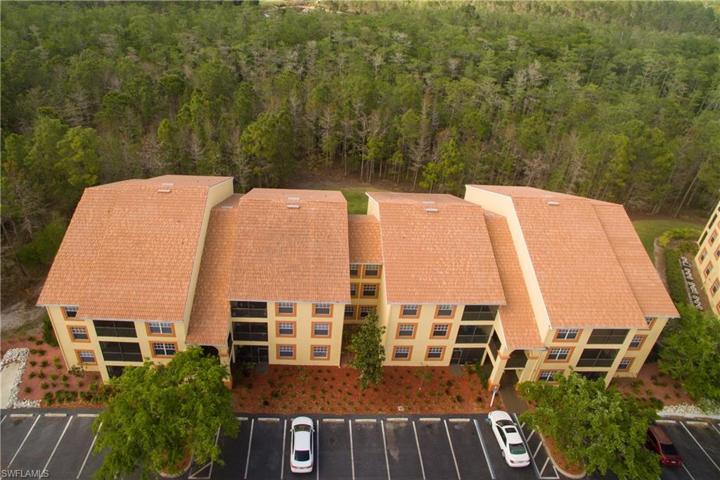 7950  Preserve  CIR, Naples, FL 34119