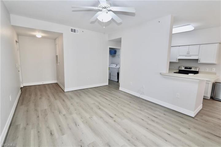 7950  Preserve  CIR, Naples, FL 34119