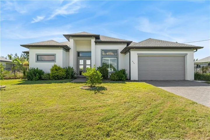 Welcome to 854 SW 15th Ave.
