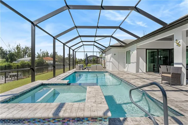Amazing pool and spa!