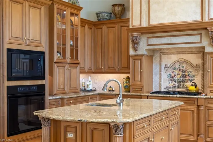 15192 Brolio Way, Naples, Florida 34110