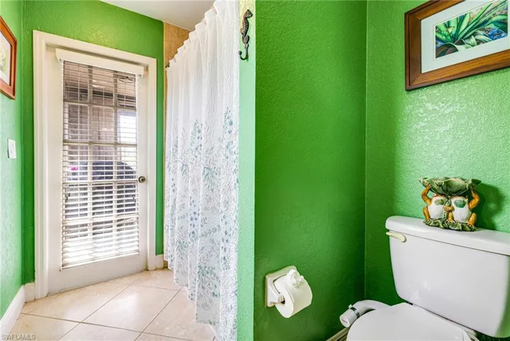 2240 Se 27th Ter, Cape Coral, Florida 33904