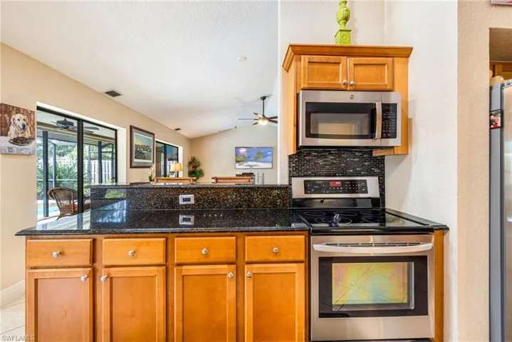 2240 Se 27th Ter, Cape Coral, Florida 33904