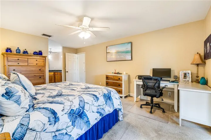 2240 Se 27th Ter, Cape Coral, Florida 33904