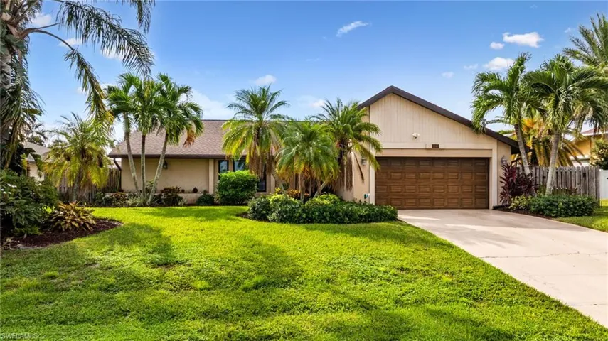 2240 Se 27th Ter, Cape Coral, Florida 33904