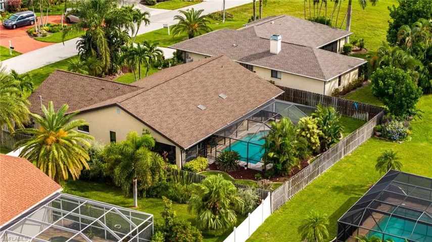 2240 Se 27th Ter, Cape Coral, Florida 33904