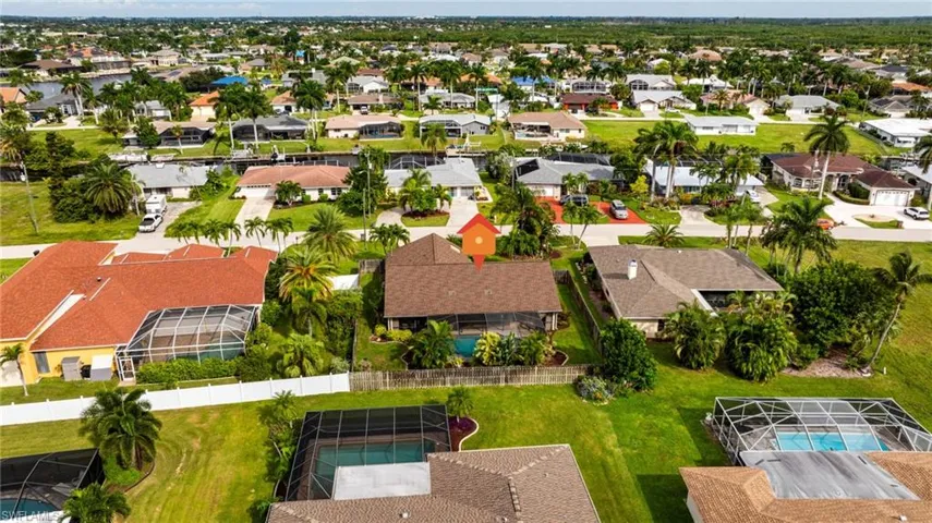 2240 Se 27th Ter, Cape Coral, Florida 33904