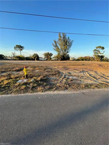 507 NE 15th  ST, Cape Coral, FL 33909