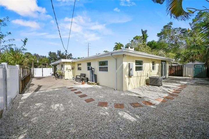 1642 Hill Ave, Fort Myers Fl 33901