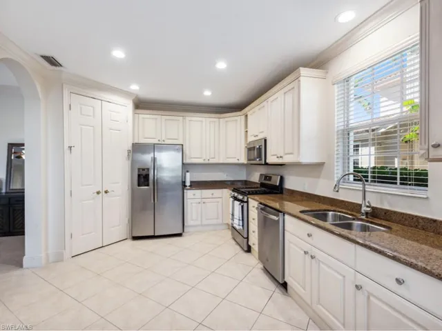 3295 Club Center BLVD # 101, NAPLES FL 34114