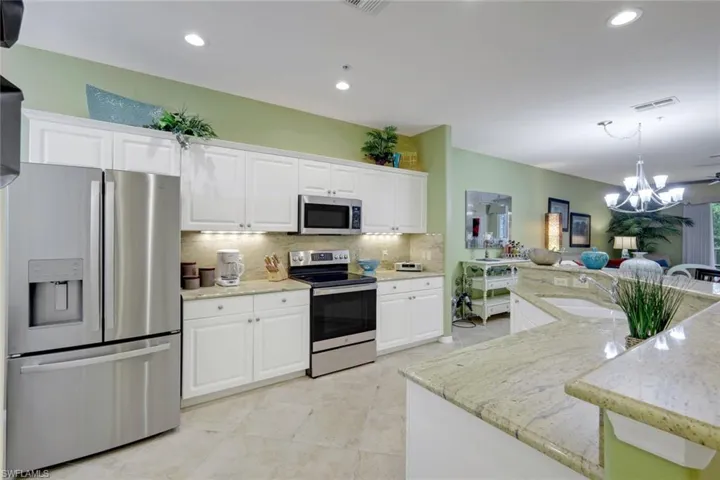 4864 Hampshire Ct 203, Naples, Florida 34112